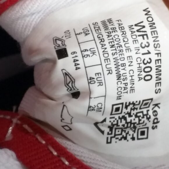 Keds Women's Champion Lace Up Sneaker - Red Canvas 9M - Picture 3 of 3